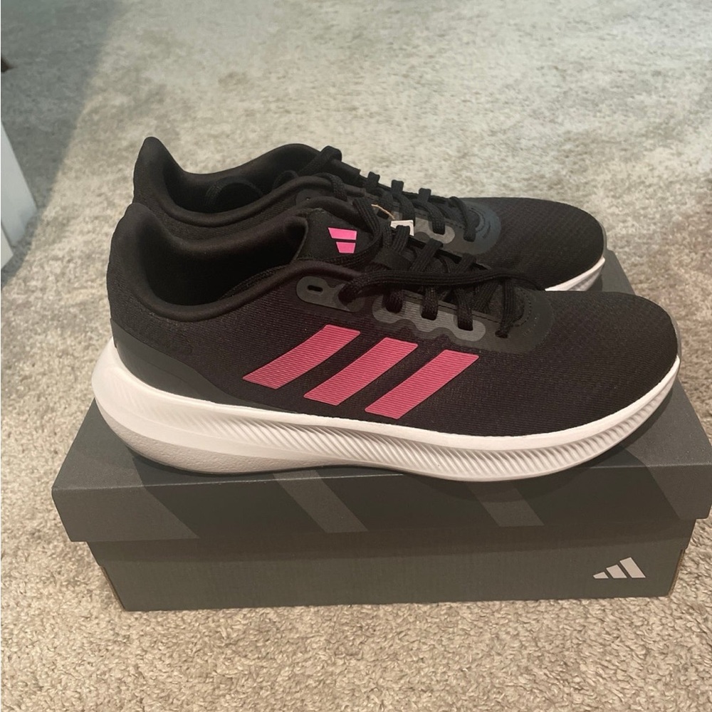 Adidas Runfalcon 3.0 women’s running shoe size 9